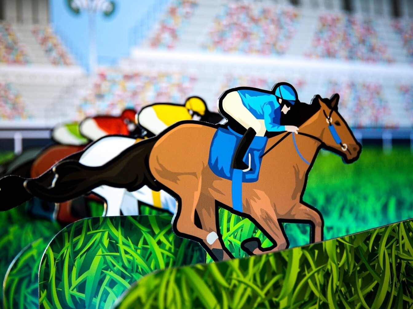 Roll a Ball Derby Horse Racing Game Character Corporate Party Hire London Surrey Woodlands