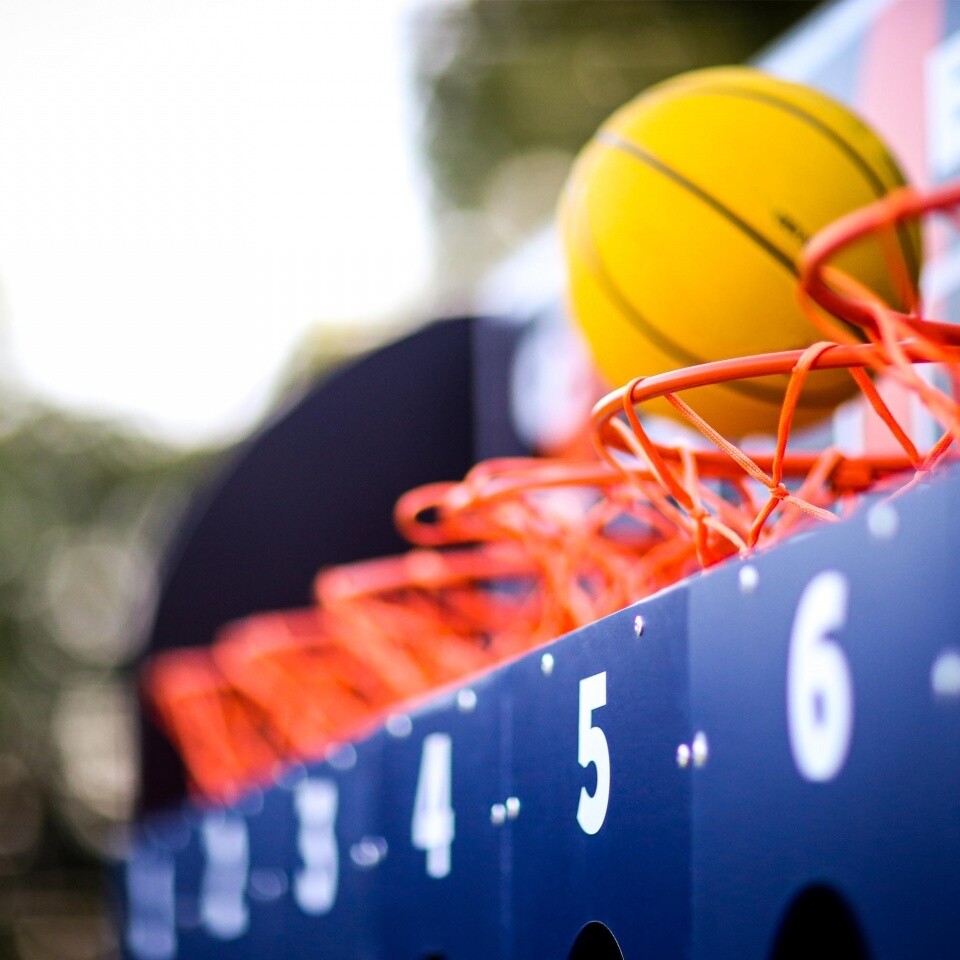 Basketball Connect 4 game Clownfish Events Summer Party Hire London Surrey Woodlands